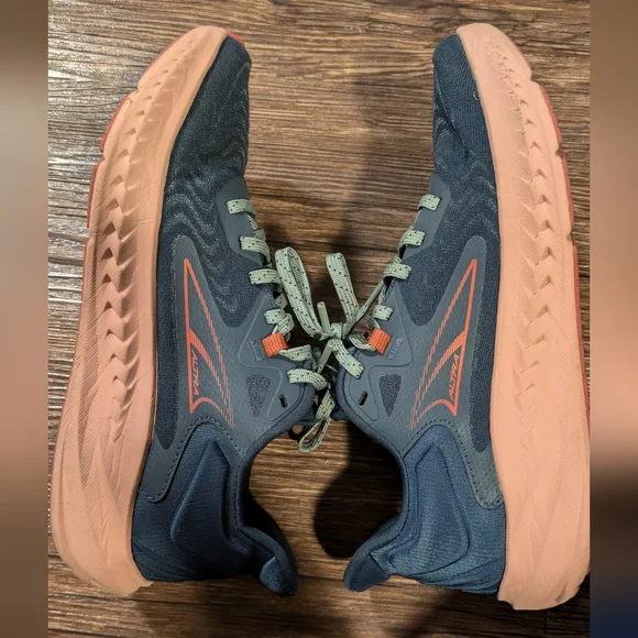 Women's Altra Torin 7 Low Mileage Running Shoe - Picture 7 of 8